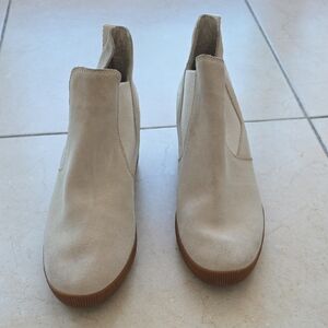 Sorel Suede Cream Ankle Booties